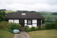 frisch renoviertes Ferienhaus in Meschede-Hennesee