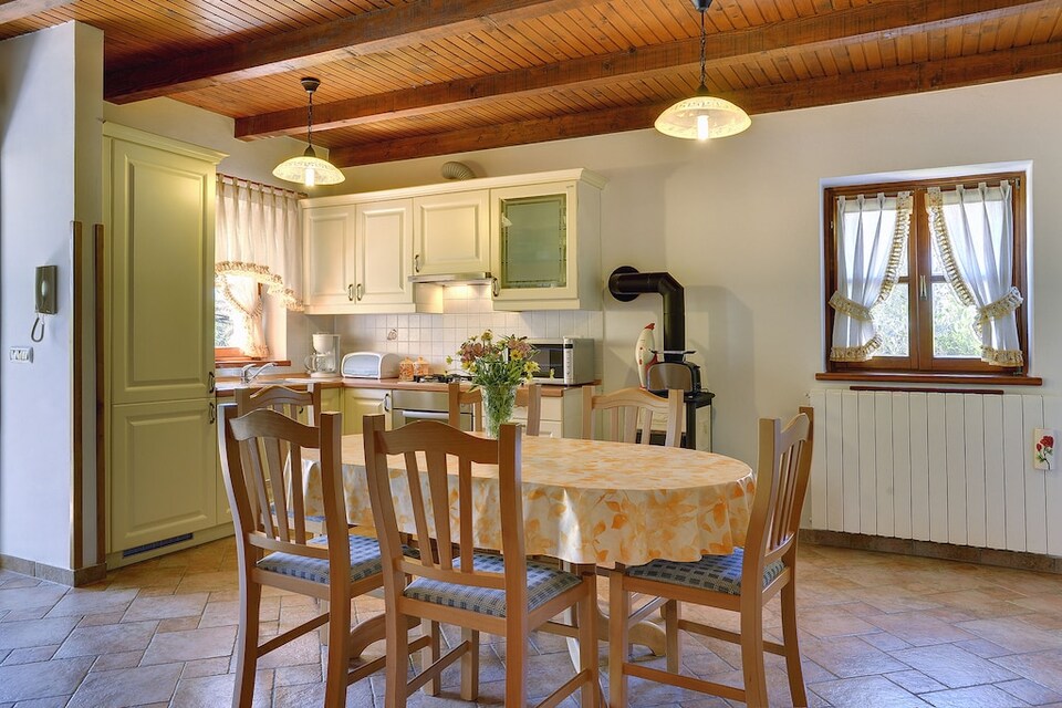 Villa in Cehici with Private Pool & Terrace, Sveti Lovreč