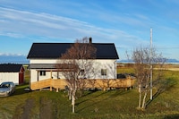 10 Personen Ferienhaus in Laukvik