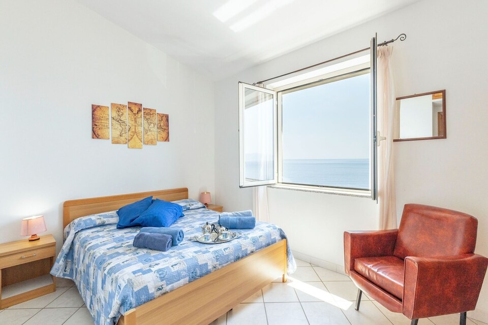 Apartment in Cala Gonone by Dolce Acqua Cliff, Cala Gonone