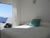 Moderne Villa mit privatem Pool
