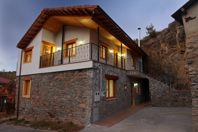 Wohnung nahe Lake Omaño mit Whirlpool, Riello