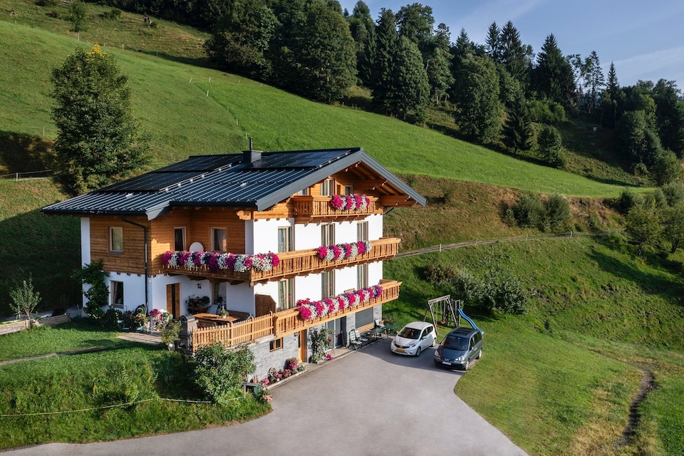 Chalet in St. Johann bij Skilift, Sankt Johann im Pongau