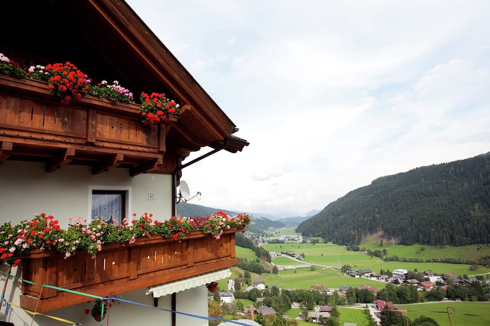 Apartment in Wagrain near Ski Slopes, Wagrain