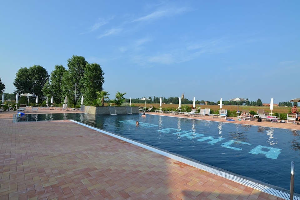 Huisdiervriendelijk uitje met zwembad, Codigoro