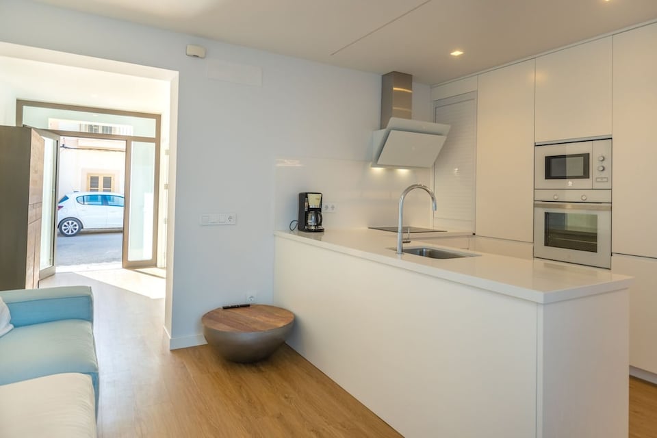 Townhouse Cala Morlanda near the beach, S'Illot-Cala Morlanda