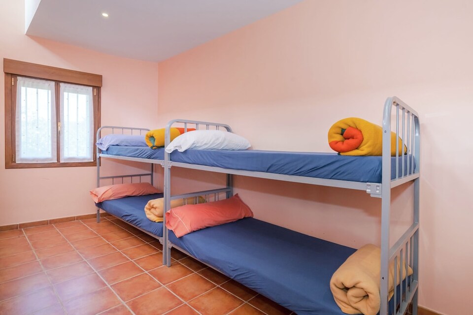 Mansion in Basque Country with Pool & Wine Cellar, Salinillas de Buradón