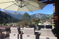 Malerisches Alpenchalet in Wald im Pinzgau