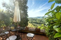 Holiday home with pool in Figline Valdarno