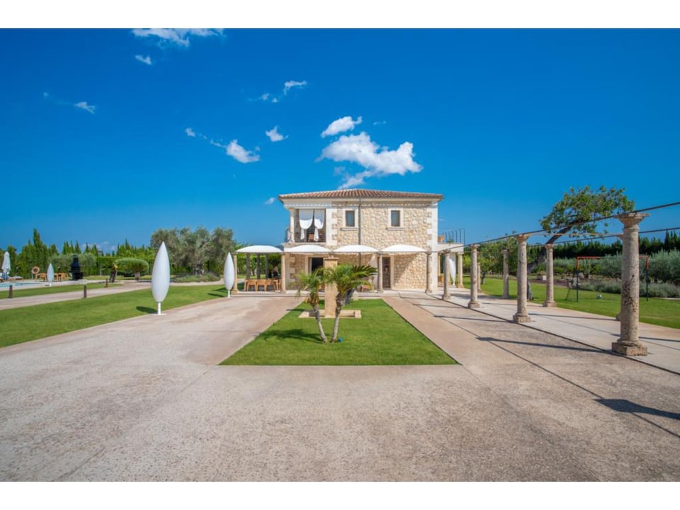 Villa in Mallorca with Event Space & Chill Out, Selva