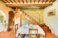 Villa in Tuscany with Pool & Olive Trees