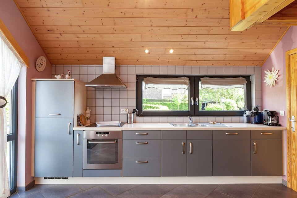 Casa en Ardenas con Jacuzzi, La Roche-en-Ardenne