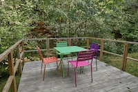 Jalhay Pondside Forest Home