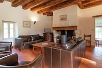 Familienvilla mit Pool