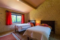 Ferienhaus in Salles-de-Belvès mit Pool