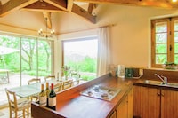 Ferienhaus in Bouzic mit Talblick