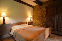 Spacious Retreat, Sprimont