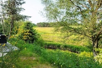Rustige rivieroever toevluchtsoord-By Traum