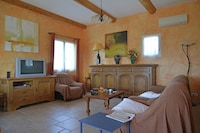 Villa in Saint-Laurent met Zwembad