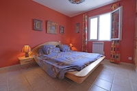 Villa in Saint-Laurent met Zwembad
