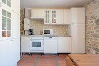 Ferienhaus Courry mit Pool & Wald