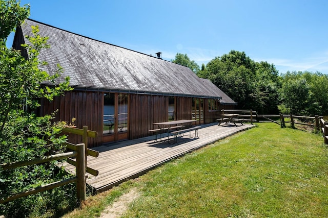 Malerisches Ferienhaus in Ferce nahe Lake Beach