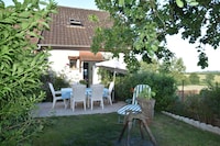 Ferienhaus in Vignol mit beheiztem Pool