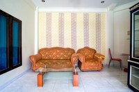 OYO 3305 Bumi Siliwangi Residence