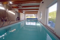 Cottage ensoleillé avec piscine
