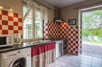 Cottage in Alle bij bos en meer