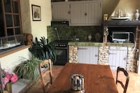 Ferienhaus in Le Luc mit Pool und Weinbergen