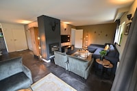 Moderne Wohnung in Belgien mit Whirlpool