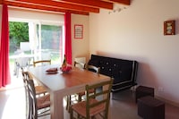 Casa vacanze a Guerlesquin vicino al lago