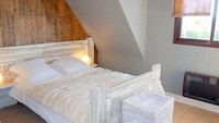 Holiday Home in Guisseny with Jacuzzi & Beach