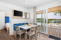 Casa móvil en Omisalj junto a la playa