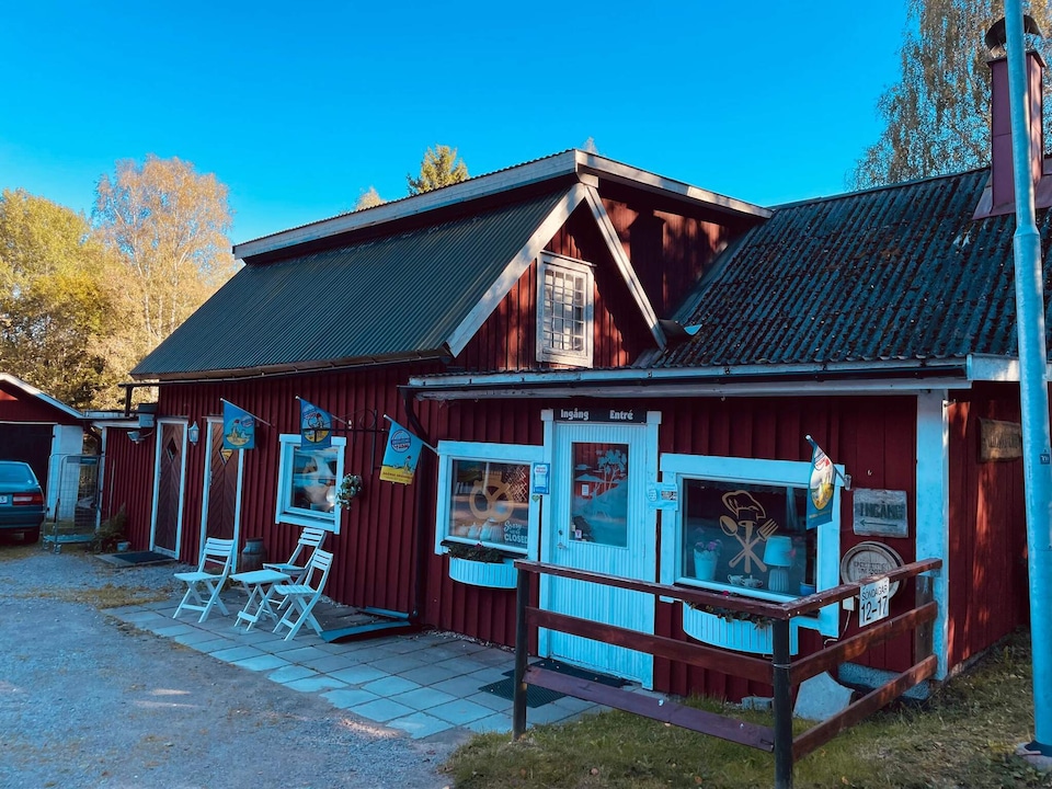 4 person holiday home in HALLABRO-By Traum, Ronneby