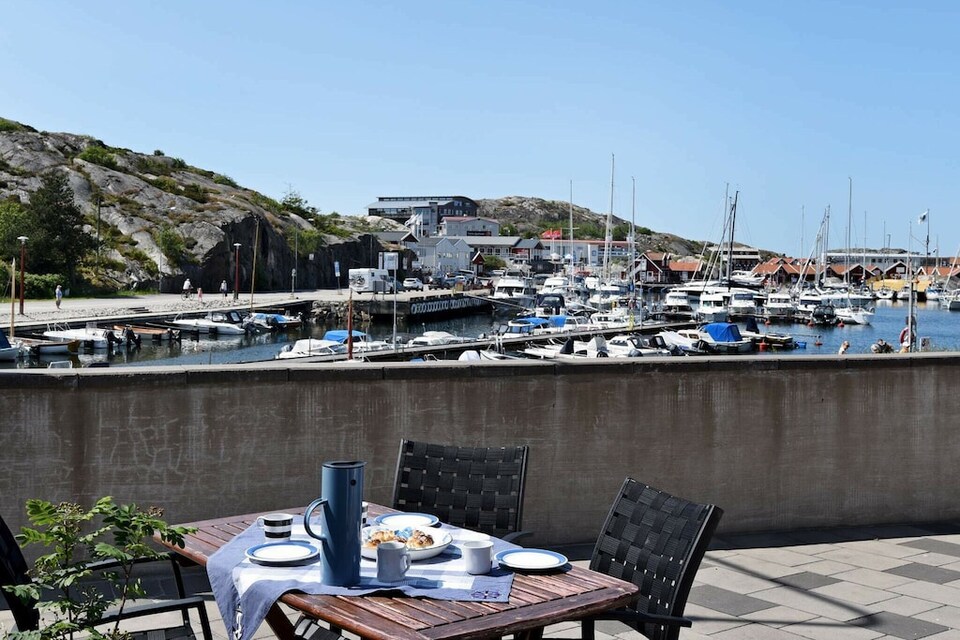 5 person holiday home in SKÄRHAMN-By Traum, Tjörn