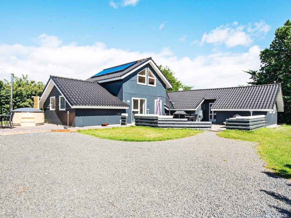 4 star holiday home in Juelsminde, Aarhus to Fredericia
