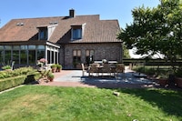 Manoir Den Ast avec jacuzzi et jardin