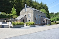 Authentic Mill for Groups