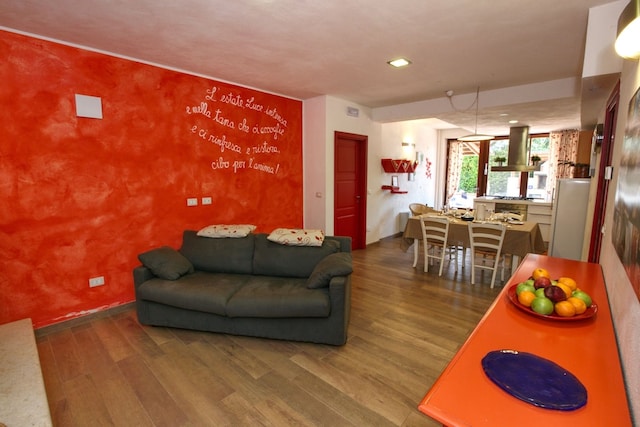 Landhuis in San Valentino met Zwembad, San Valentino in Abruzzo Citeriore