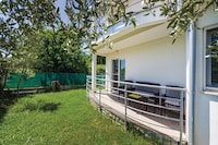Spacious Holiday Home in Bibinje with Garden