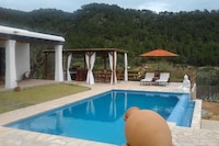 Schöne Villa mit Schwimmbad