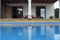 Schöne Villa mit Schwimmbad