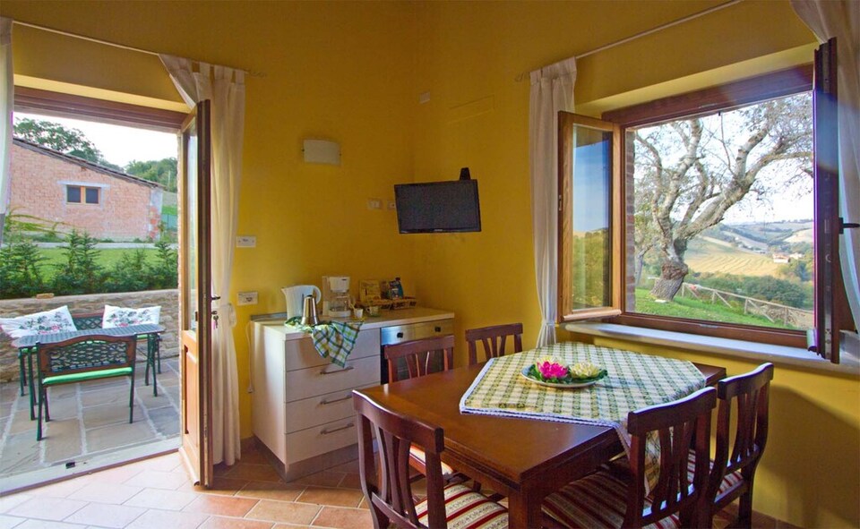 Casa en Belforte con Piscina, Belforte all'Isauro