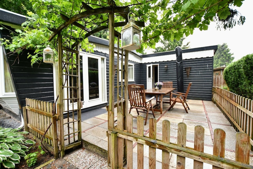 Chalet in Veluwe near Sauna Drôme, Putten