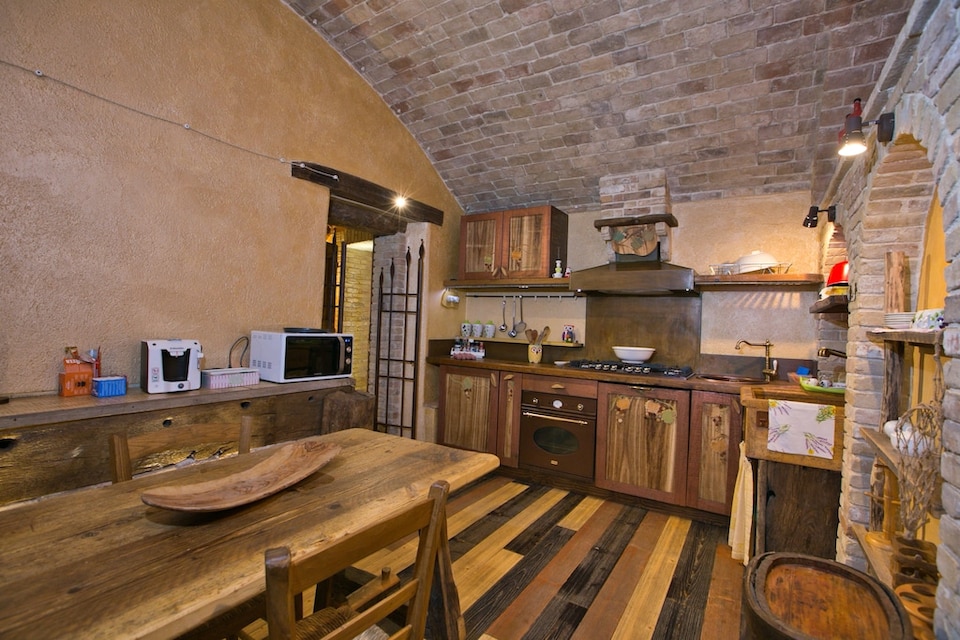 Villa en Umbría con piscina climatizada, Guardea