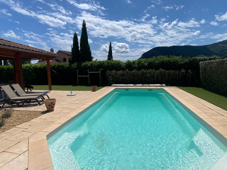 Villa in Vallon-Pont-d'Arc met Zwembad & Kanoën, Vallon-Pont-d'Arc