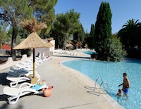 Resort in Arles nahe Camargue Flamingos
