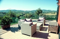 Wohnung in Coriano bei Weinbergen & Strand